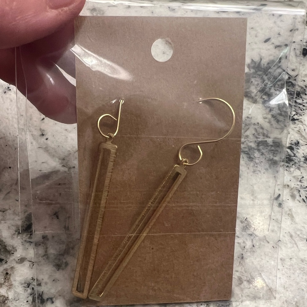 Gold rectangle earrings